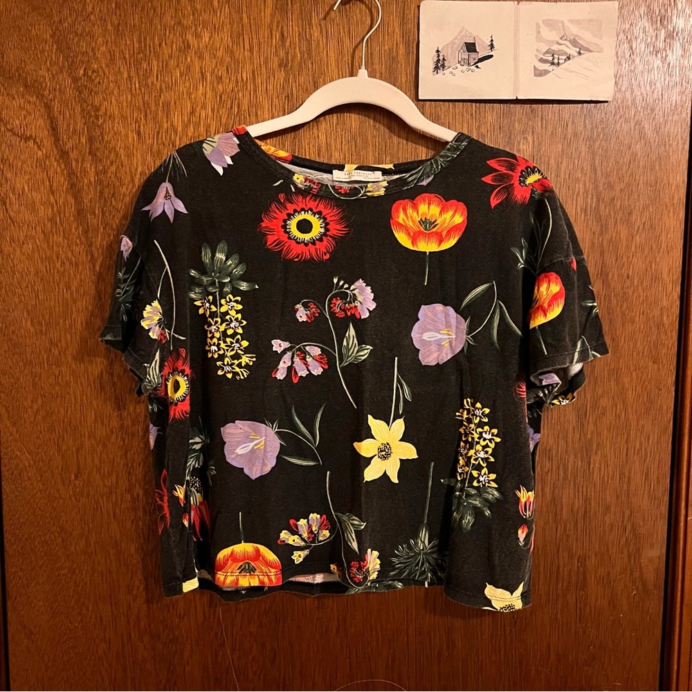 Zara floral crop tshirt S